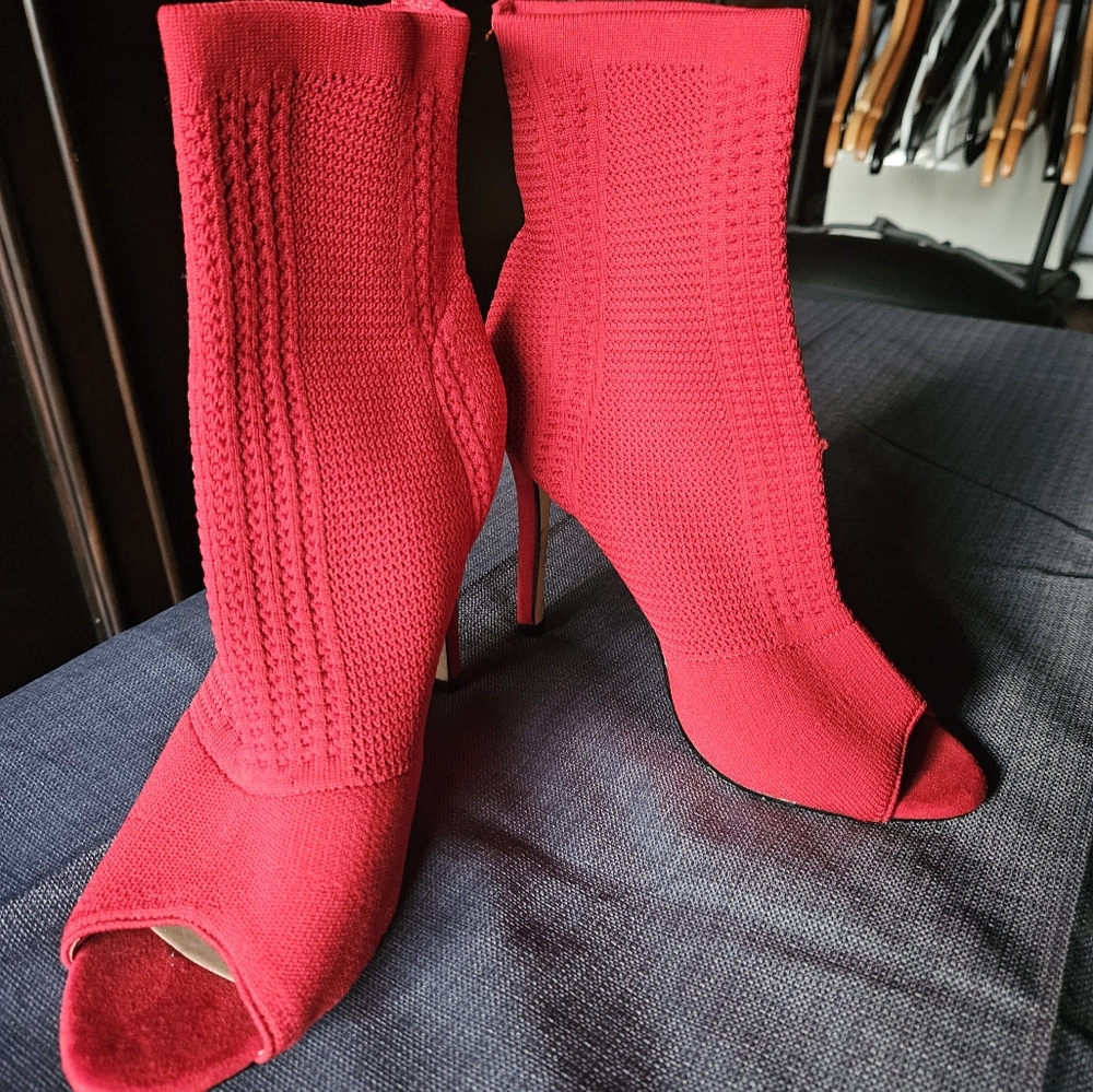 Nicole Miller Red Knitty Peep Toe Ankle Boot sz 8.5